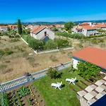 Bed & Breakfast Maki 3*