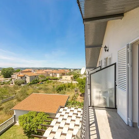 krevet i doručak Maki