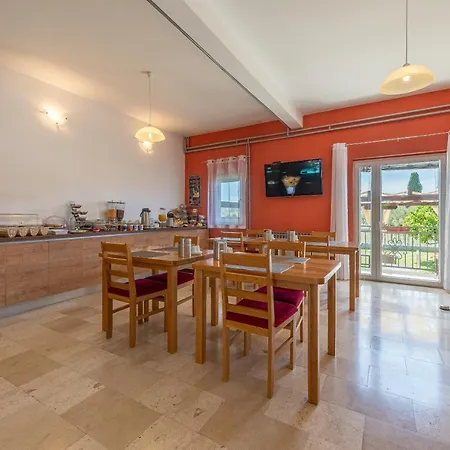 Maki 3* Biograd Na Moru