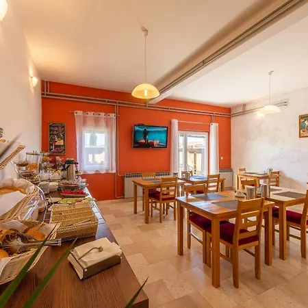 Maki Frühstückspension 3*