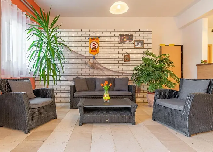 Maki Bed and Breakfast