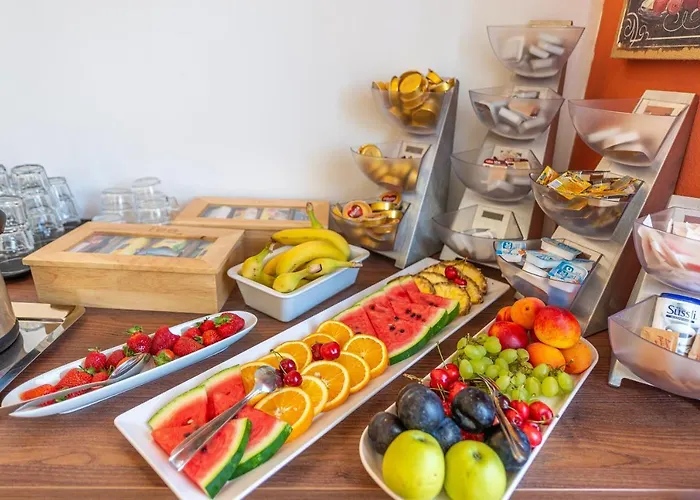 فندق مبيت وإفطار Maki