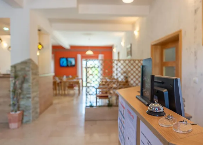 Maki 3* Biograd Na Moru