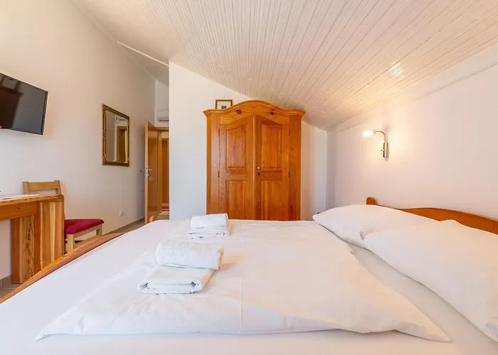 Maki Bed and Breakfast