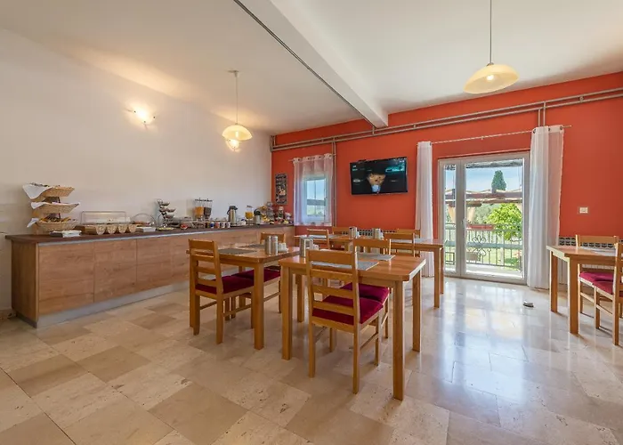 Maki 3* Biograd Na Moru