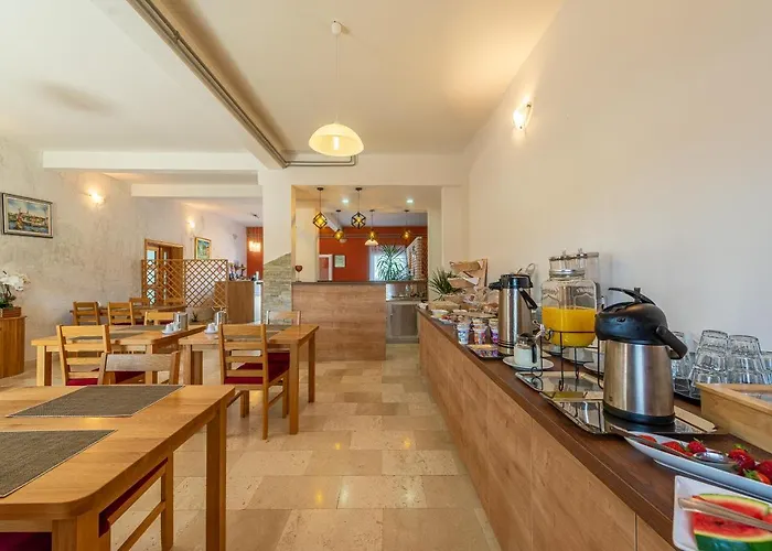 Maki فندق مبيت وإفطار بيوغْغاد نا موغو