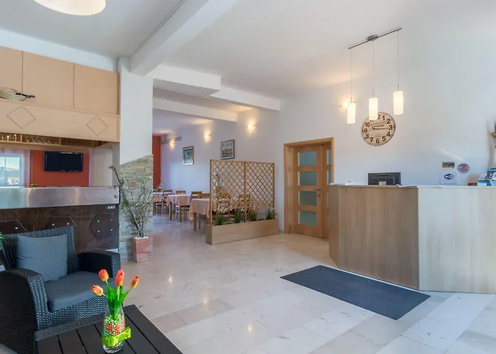 Maki Bed and Breakfast 3*