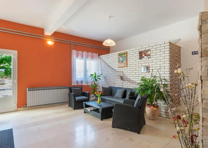 Bed and Breakfast Maki Biograd Na Moru