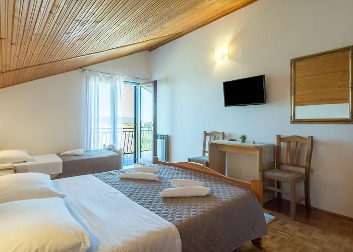 Bed and Breakfast Maki