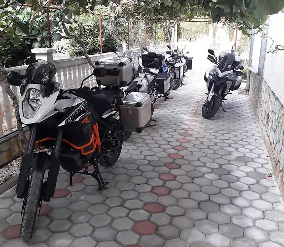 Maki فندق مبيت وإفطار