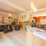 Maki Bed & Breakfast 3*