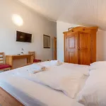 Maki Bed & Breakfast 3*