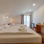 Maki 3* Biograd Na Moru