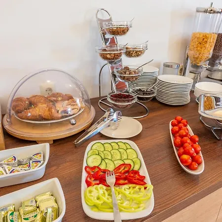 Maki Bed & Breakfast