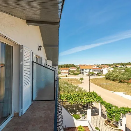 Maki Bed & Breakfast Biograd Na Moru