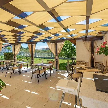 Bed & Breakfast Maki 3*
