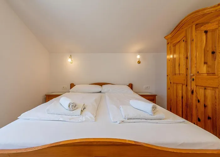 krevet i doručak Maki 3*