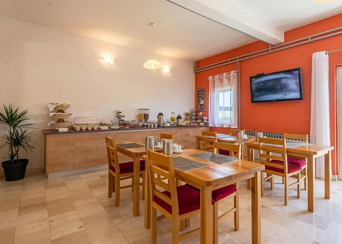 krevet i doručak Maki